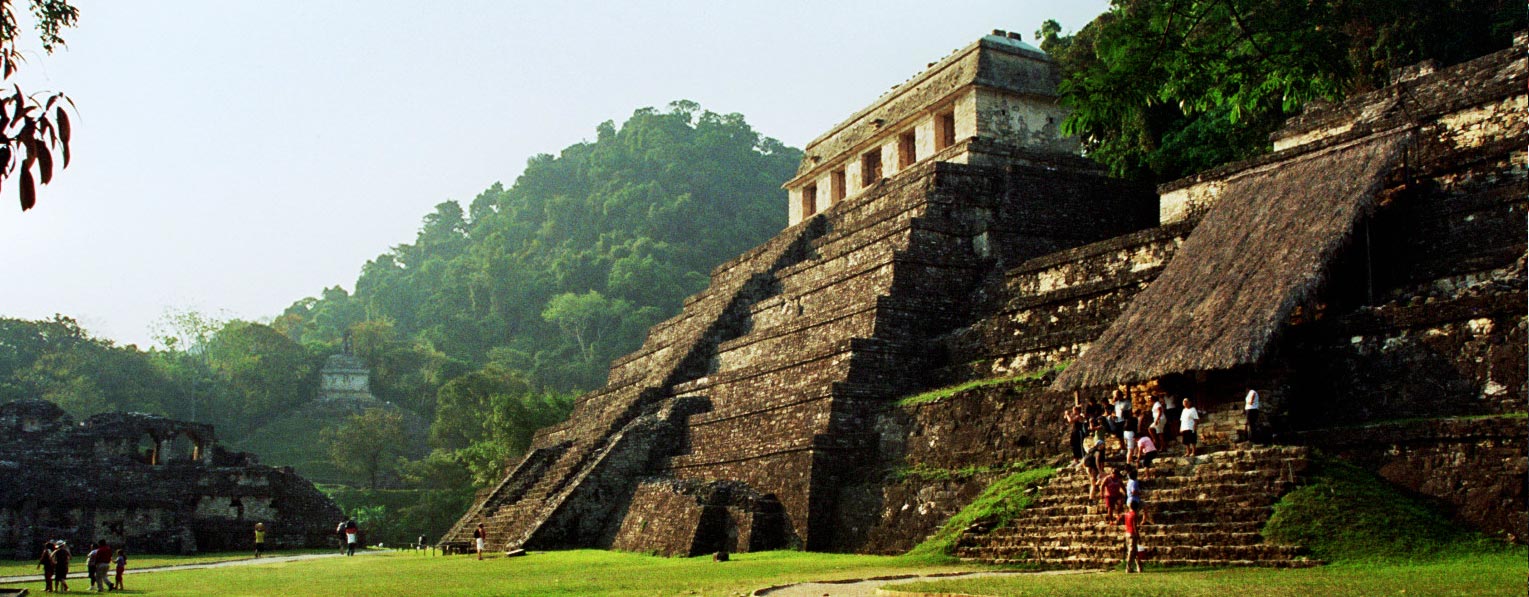 מקסיקו - פירמידה מתרבות המאיה בפאלנקה