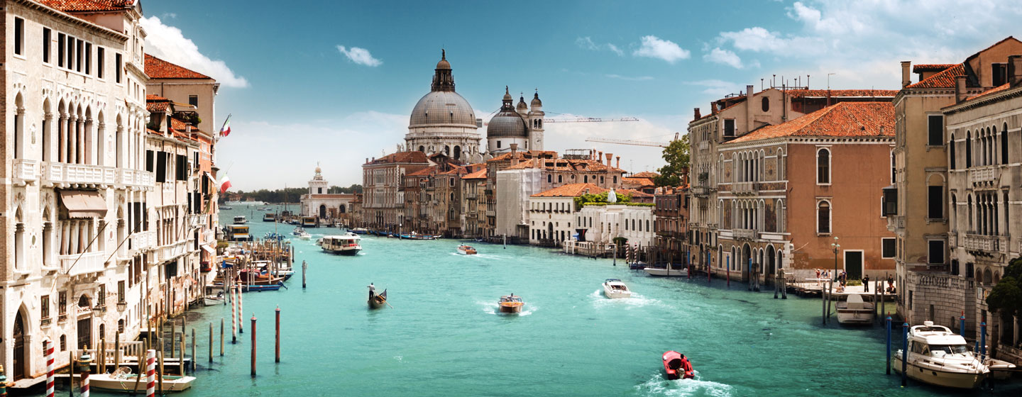 התעלה הגדולה ובזיליקת סנטה מריה דלה סאלוטה, ונציה, איטליה