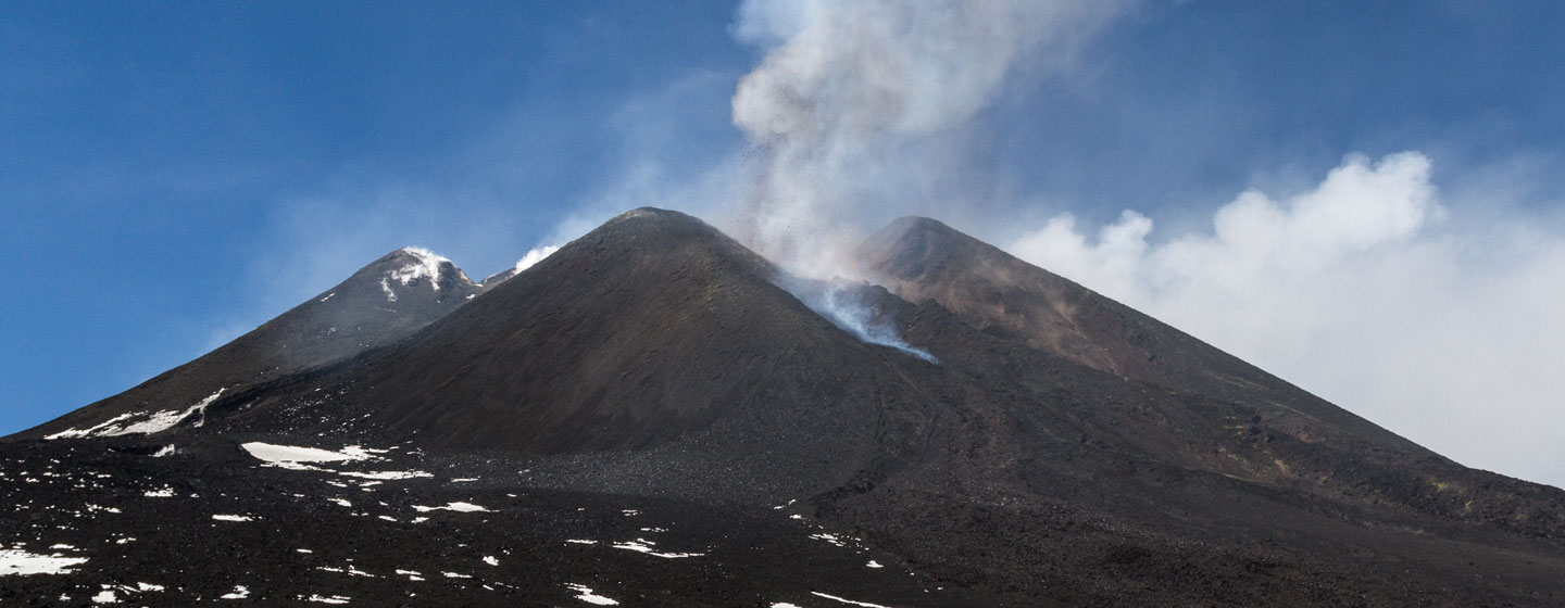 התפרצות הר אתנה בסיציליה ב-2012, איטליה