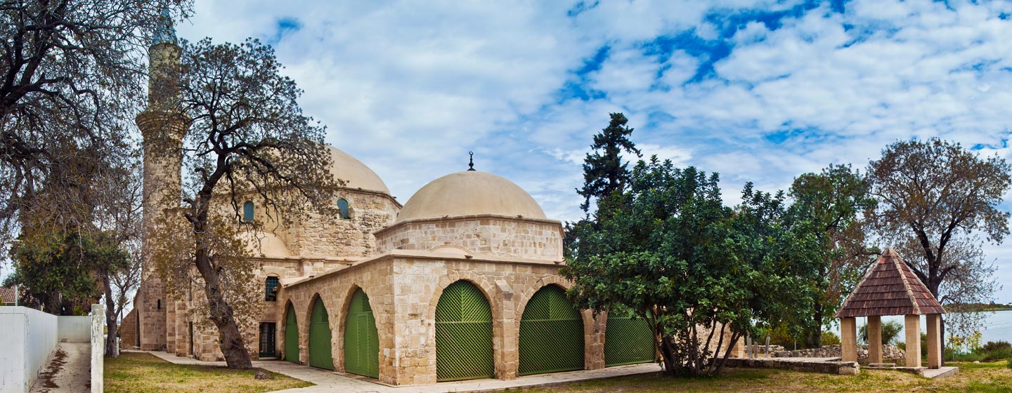 מסגד האלה סולטאן תקה, קפריסין