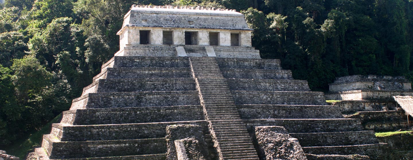 פירמידת הכתובות בפאלנקה - מהיפות בפירמידות שיצרו בני תרבות המאיה