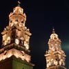 מגדלי הפעמונים בקתדרלה בעיר מורליה. מדינת מיצ'ואקן, מקסיקו