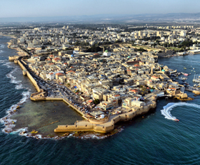 יומיים בין כנסיות ומסגדים ובין דייגים, אומנים ומספרי סיפורים